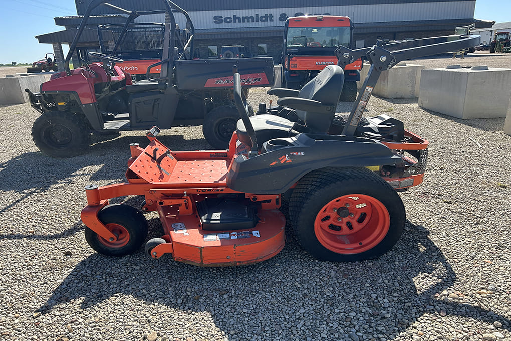 Kubota Z421KW Equipment Image0