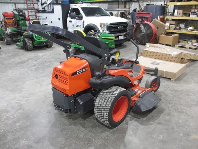 Image of Kubota ZD1211 equipment image 4