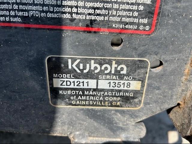 Image of Kubota ZD1211 equipment image 1