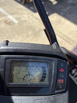 Image of Kubota ZD1211 equipment image 3