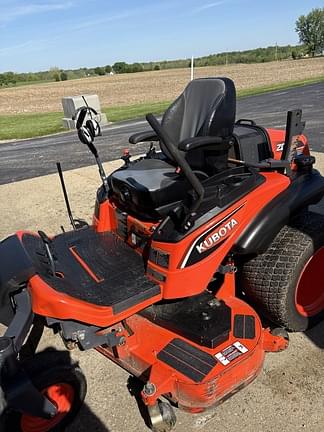 Image of Kubota ZD1211 Primary image