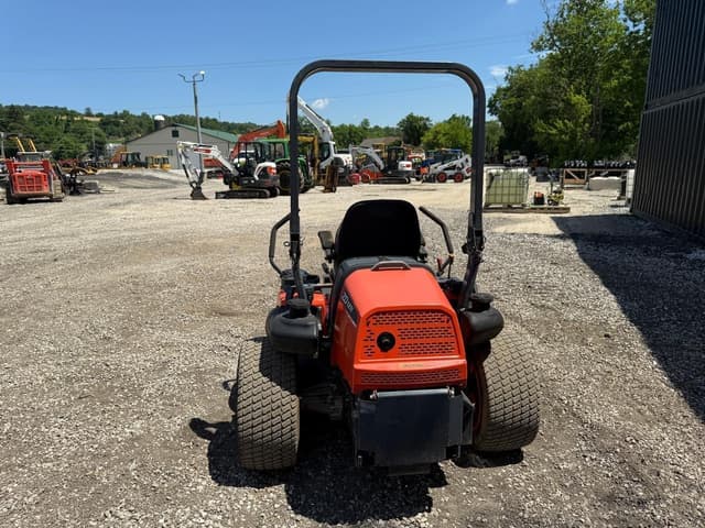 Image of Kubota ZD1211 equipment image 2