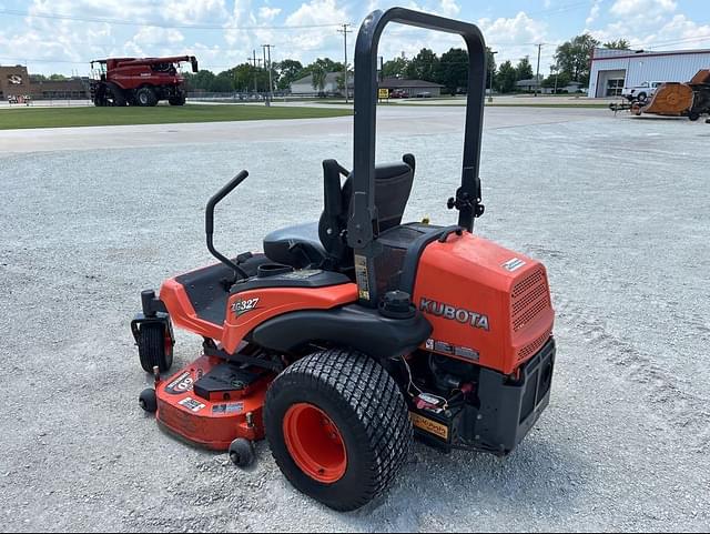 Image of Kubota ZG327 equipment image 4