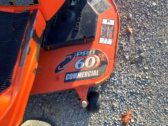 Image of Kubota ZG327 equipment image 1