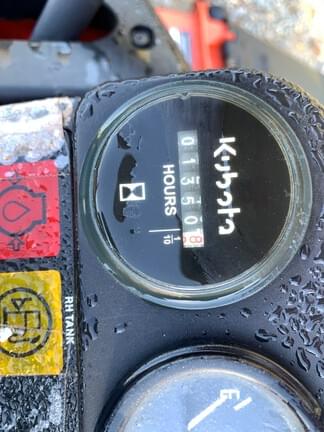 Image of Kubota ZG327 equipment image 3