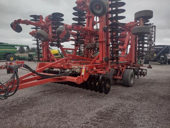 2018 Kuhn Krause Excelerator 8005 Equipment Image0