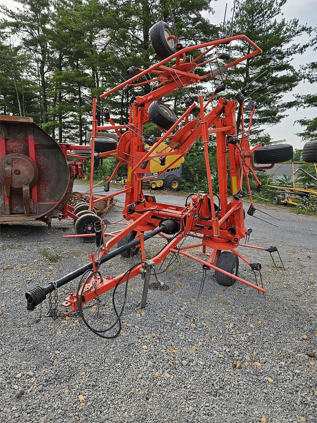 Image of Kuhn GF7802THA equipment image 1