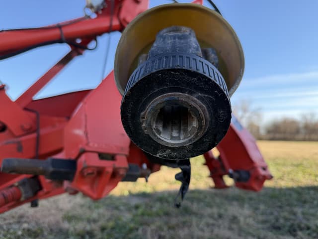 Image of Kuhn GMD310HD equipment image 3