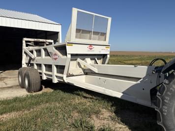 Main image Kuhn Knight 2054VB