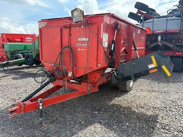Image of Kuhn Knight 3130 equipment image 1