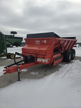 Image of Kuhn Knight SL118 equipment image 2