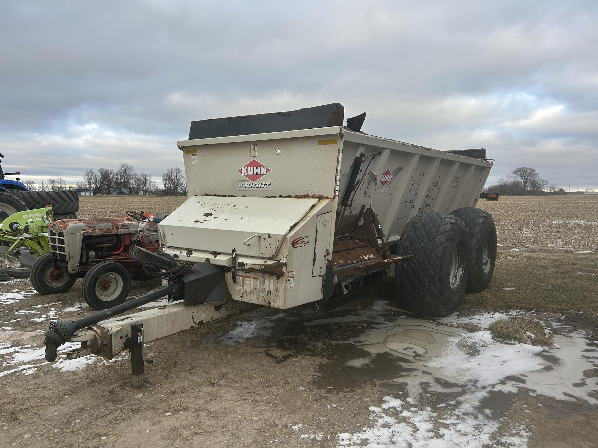 2018 Kuhn Knight SLC141 Equipment Image0