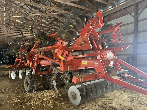 2018 Kuhn Krause Dominator 4855-11 Equipment Image0