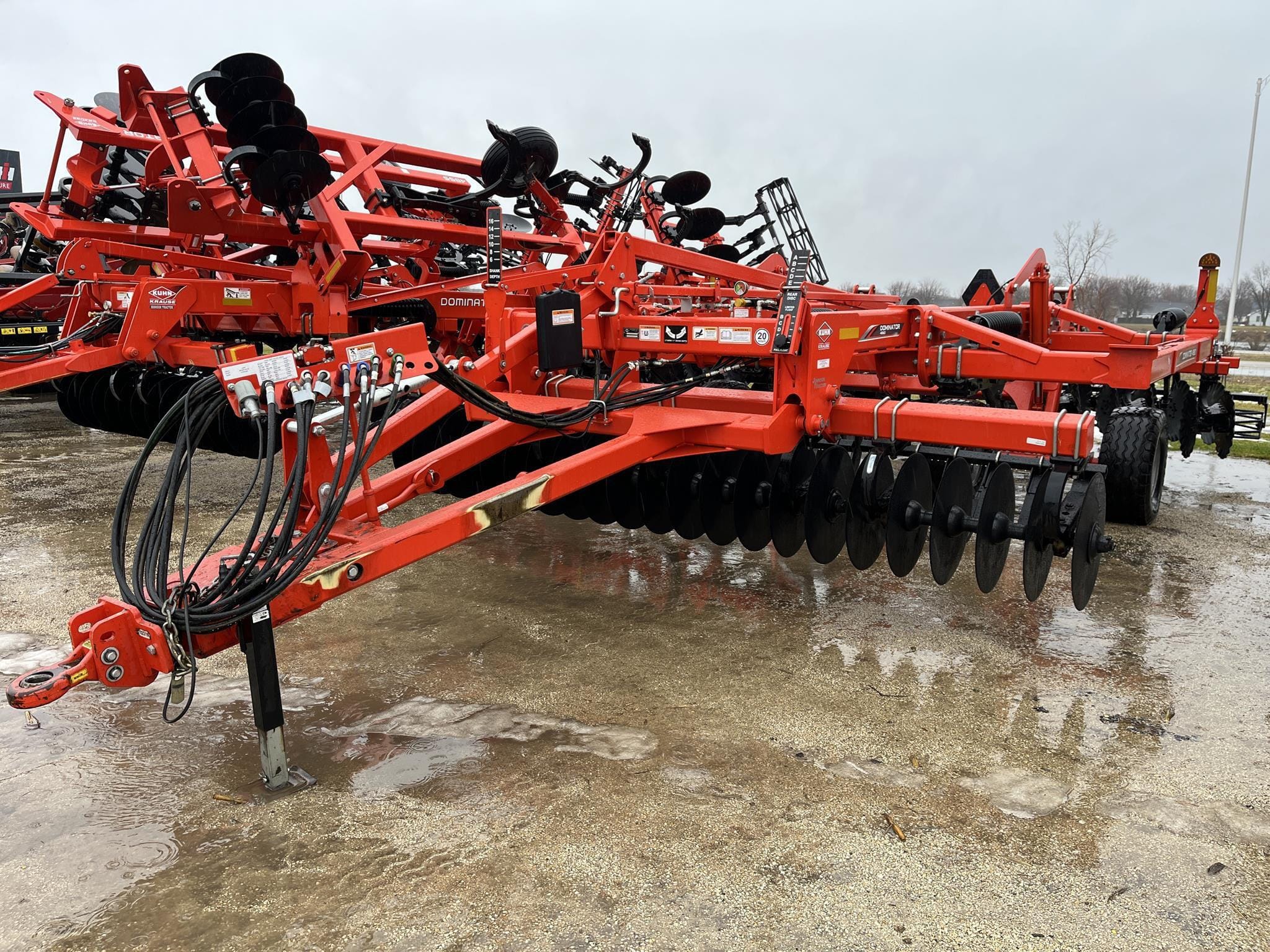 2018 Kuhn Krause Dominator 4860 Equipment Image0