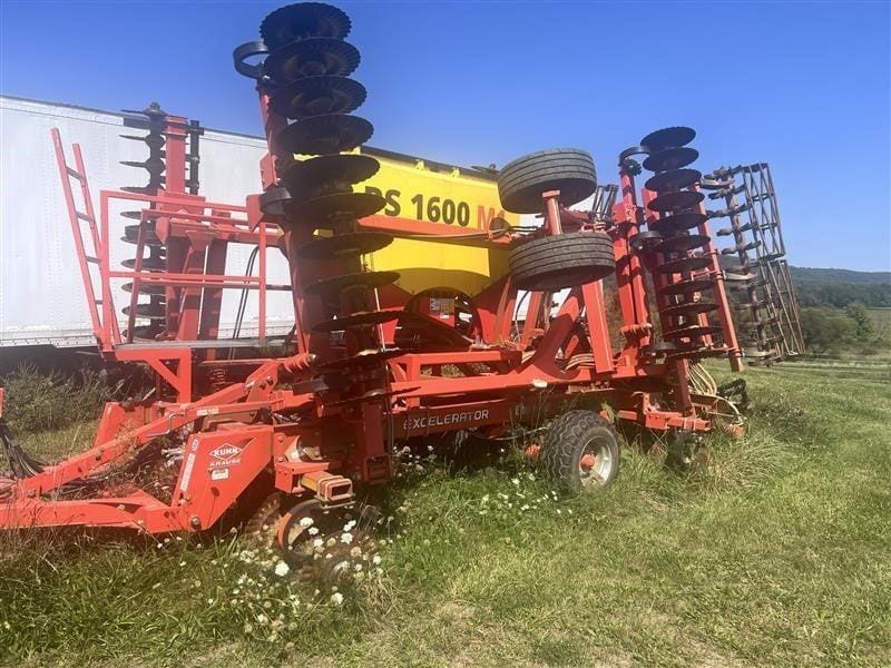 2018 Kuhn Krause 8005-25 Equipment Image0
