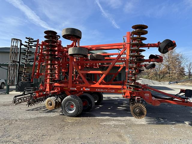 Image of Kuhn Krause Excelerator 8005 equipment image 1