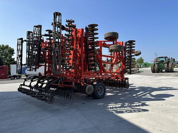 Image of Kuhn Krause Excelerator 8005 equipment image 2