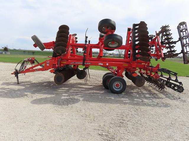 Image of Kuhn Krause Interceptor 8050 equipment image 4
