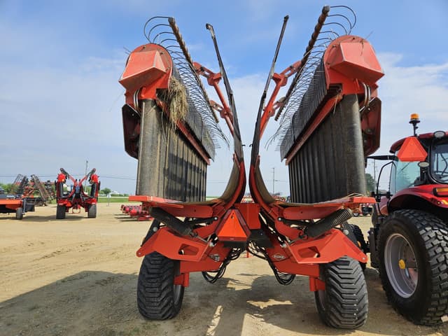 Image of Kuhn Merge-Maxx MM700 equipment image 3
