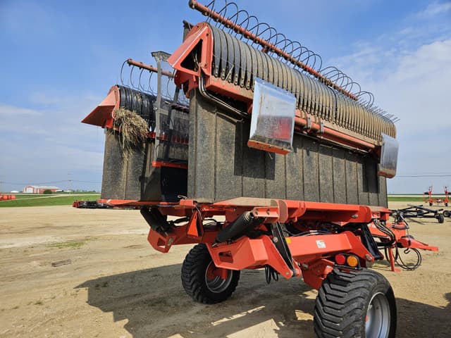 Image of Kuhn Merge-Maxx MM700 equipment image 2