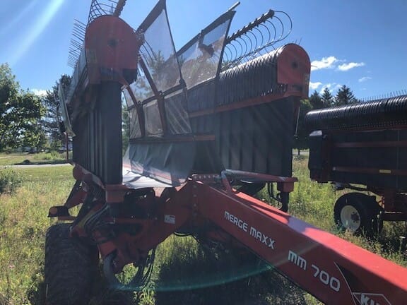 Main image Kuhn Merge-Maxx 700