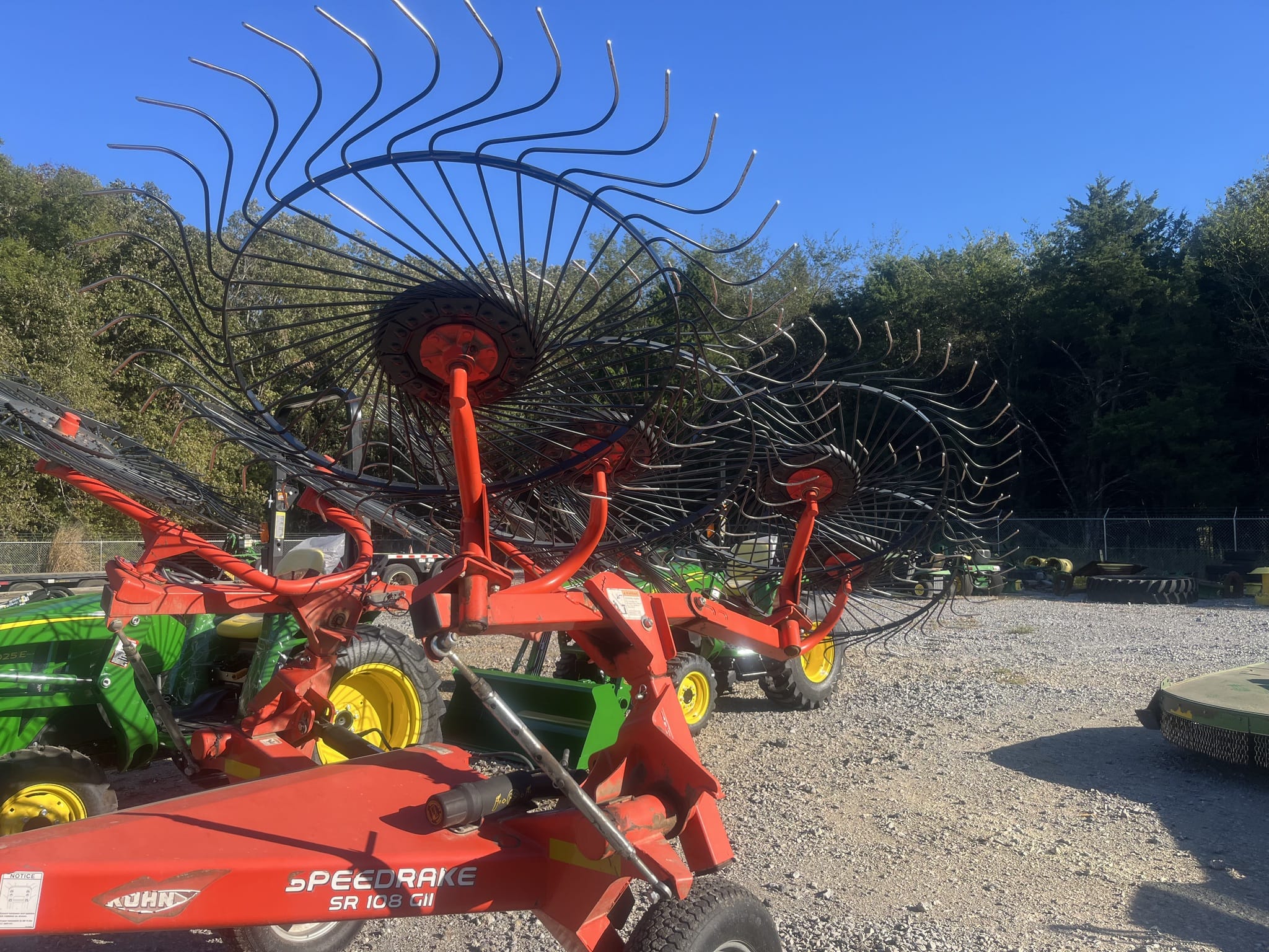 2018 Kuhn SR108 Equipment Image0