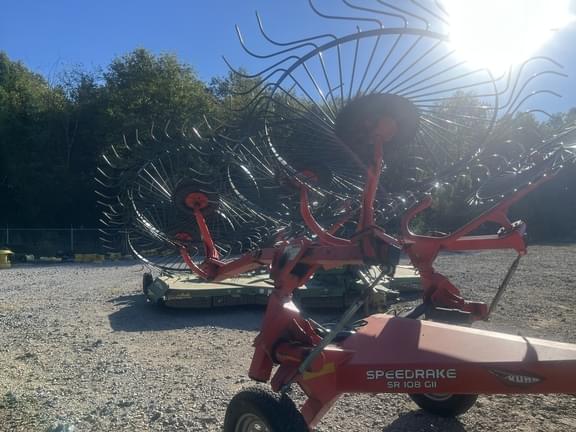 Image of Kuhn SR108 equipment image 3