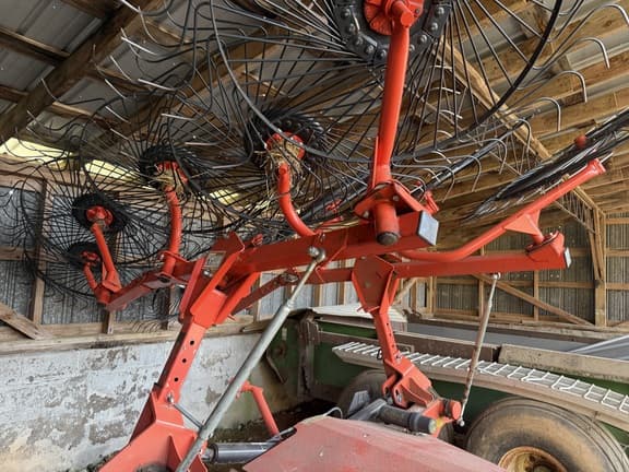 Image of Kuhn SR110 equipment image 2