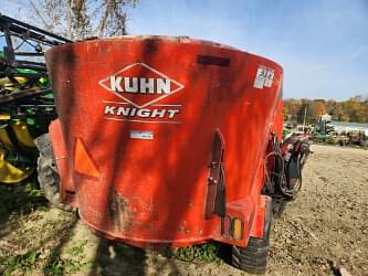 Image of Kuhn Knight VT132 equipment image 1