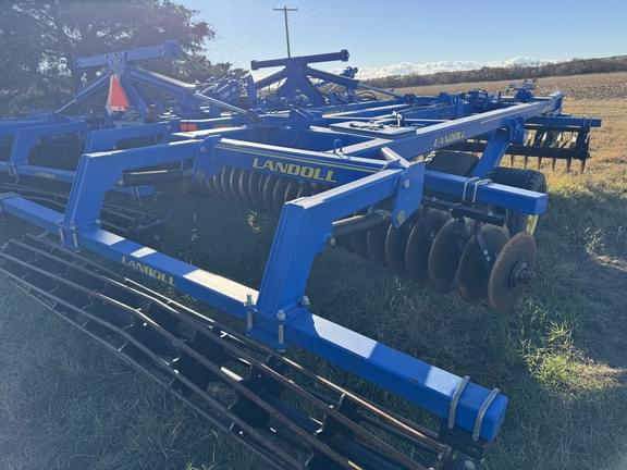 Image of Landoll 7530-26 equipment image 4