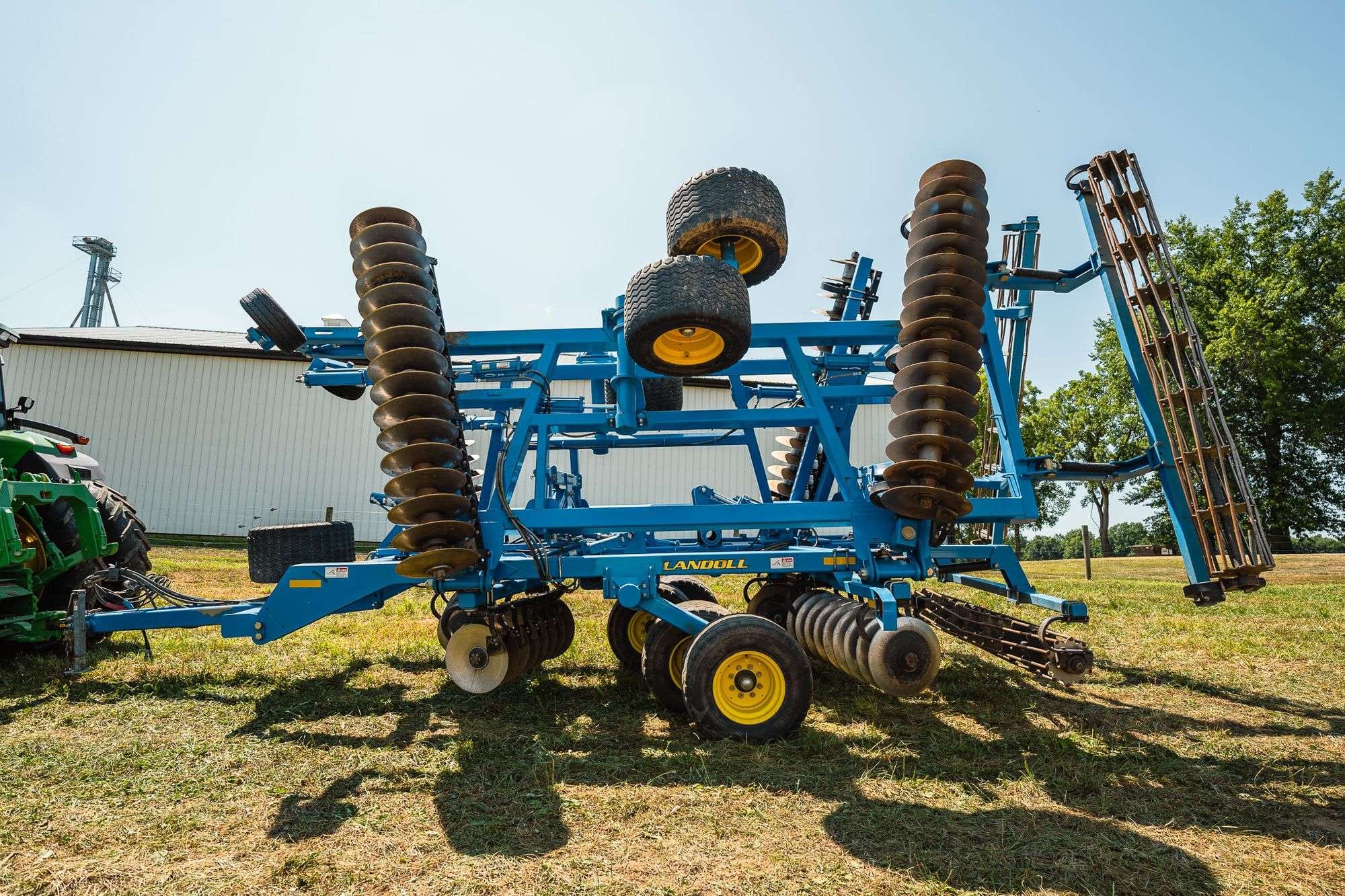 2018 Landoll 7530 Equipment Image0