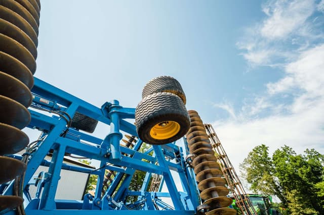 Image of Landoll 7530 equipment image 2