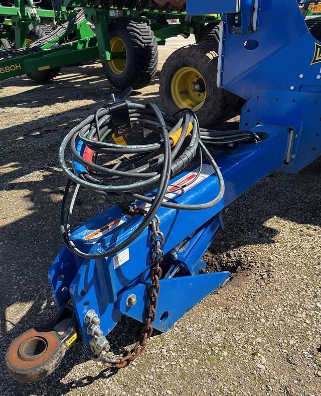 Image of Landoll 7833 equipment image 1