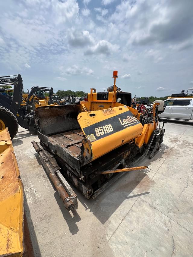Image of LeeBoy 8510D equipment image 1