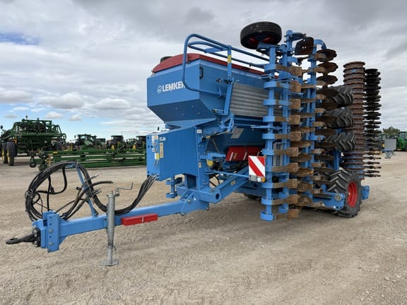 2018 Lemken Compact Solitair 9/600KH Equipment Image0