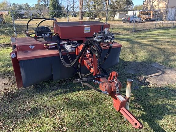 2018 Lewis Brothers Poultry Windrower Equipment Image0