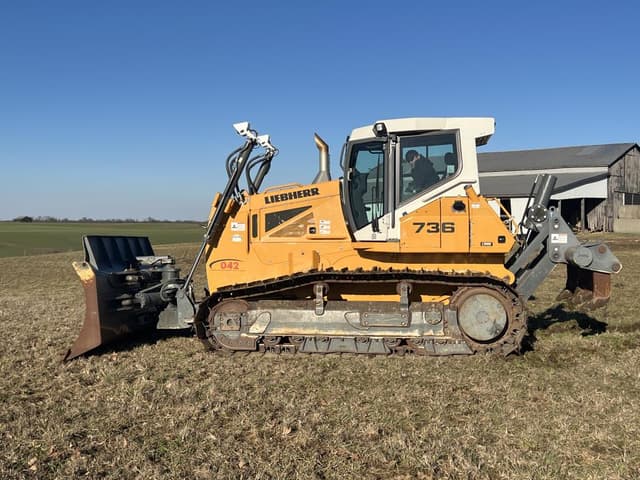 Image of Liebherr 736 equipment image 1
