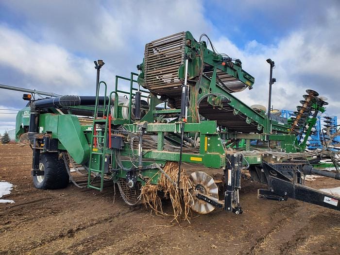 Main image Lockwood 674