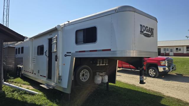 Image of Logan Coach Undetermined equipment image 3