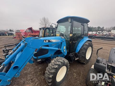 2018 LS XR4040 Equipment Image0