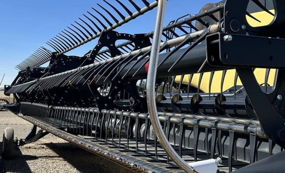 2018 MacDon D130 Equipment Image0