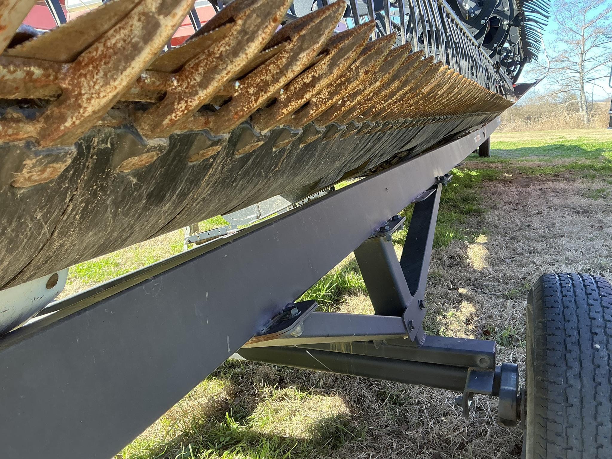 2018 MacDon D135 Equipment Image0