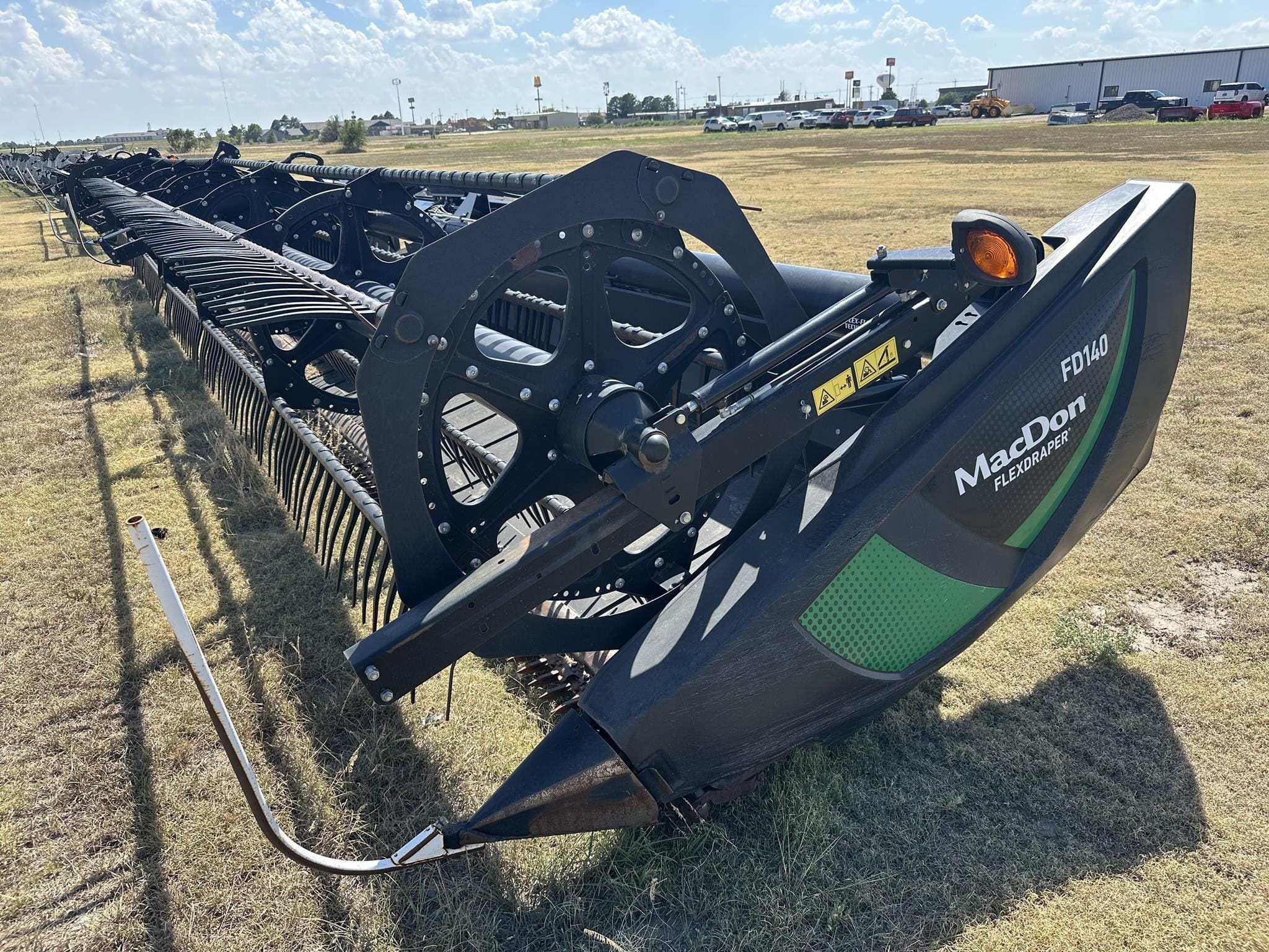 2018 MacDon FD140 Equipment Image0