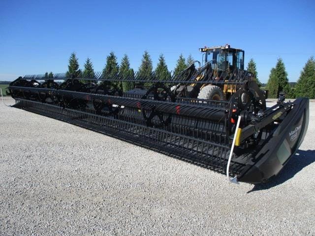 2018 MacDon FD140 Equipment Image0