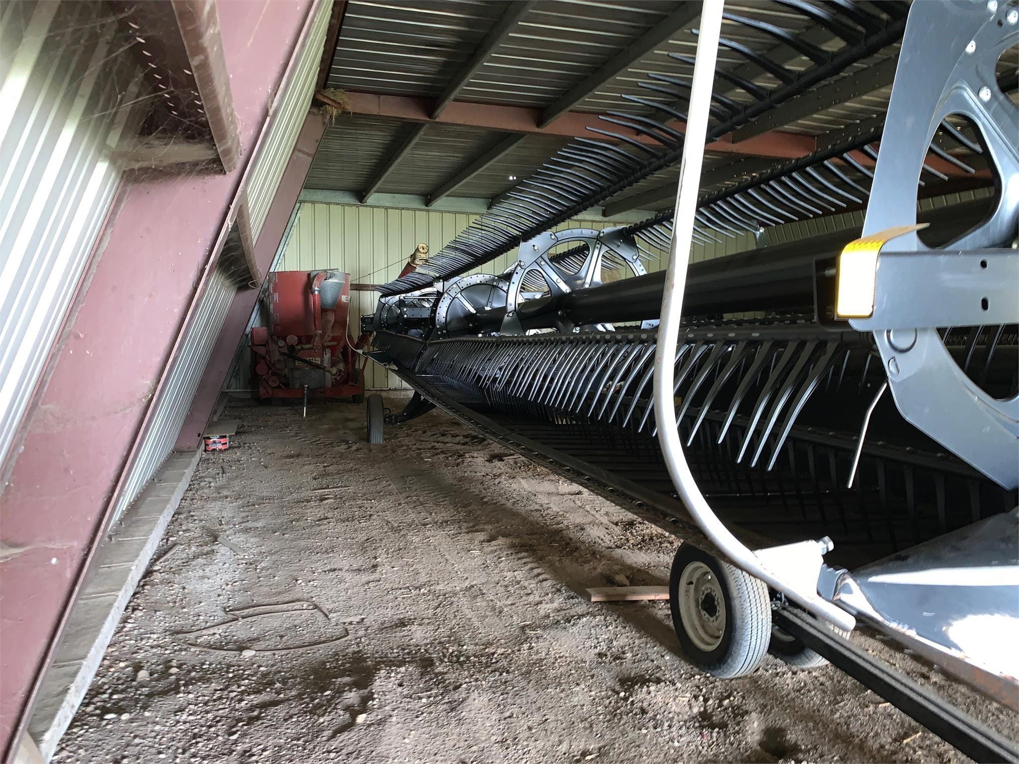 2018 MacDon FD140 Equipment Image0