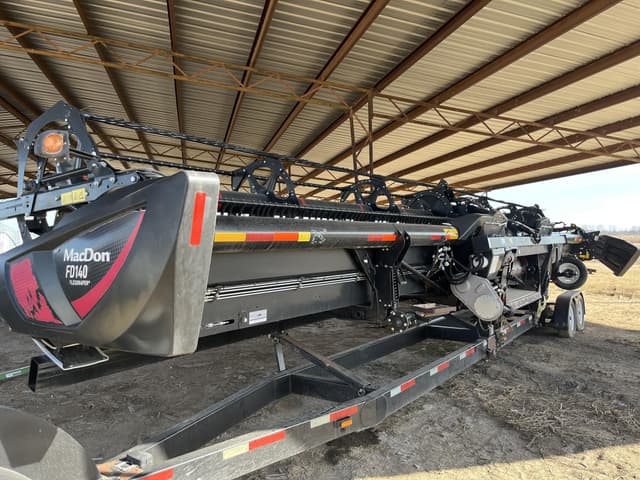 Image of MacDon FD140 equipment image 1