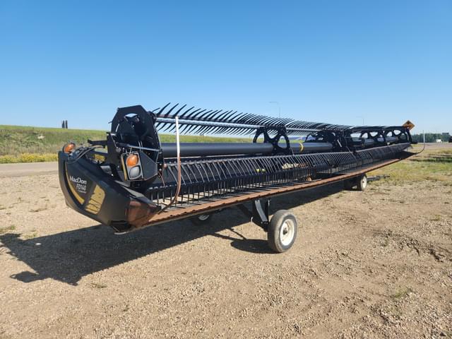 Image of MacDon FD140 equipment image 2
