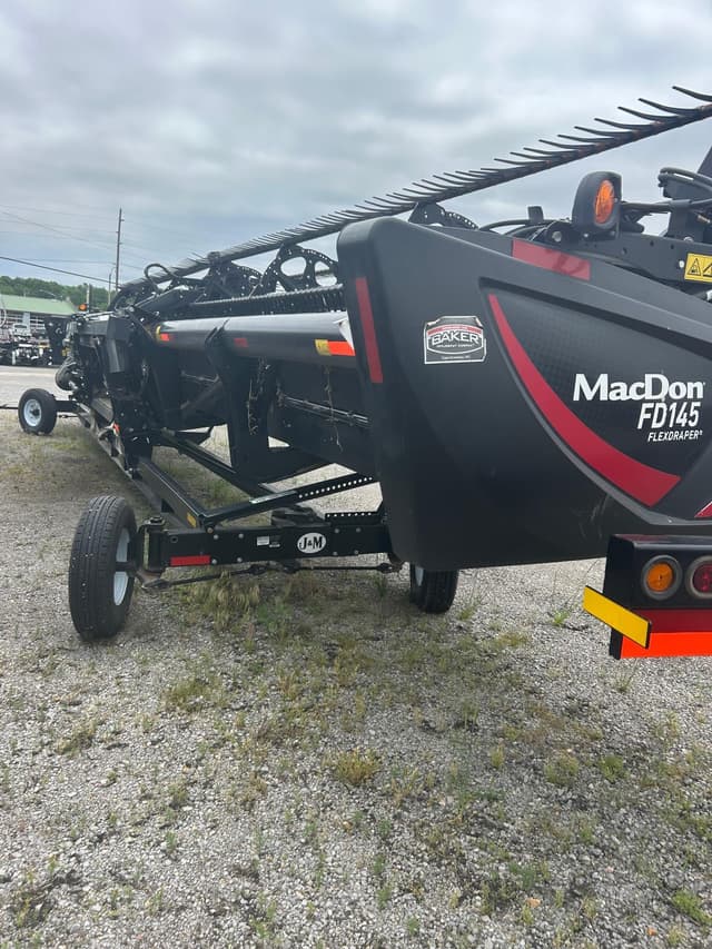 Image of MacDon FD145 equipment image 3