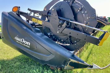 Main image MacDon FD75D