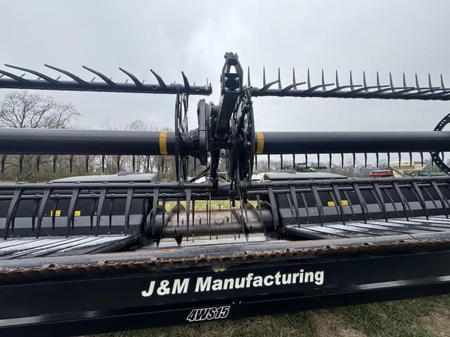 Image of MacDon FD75S equipment image 3